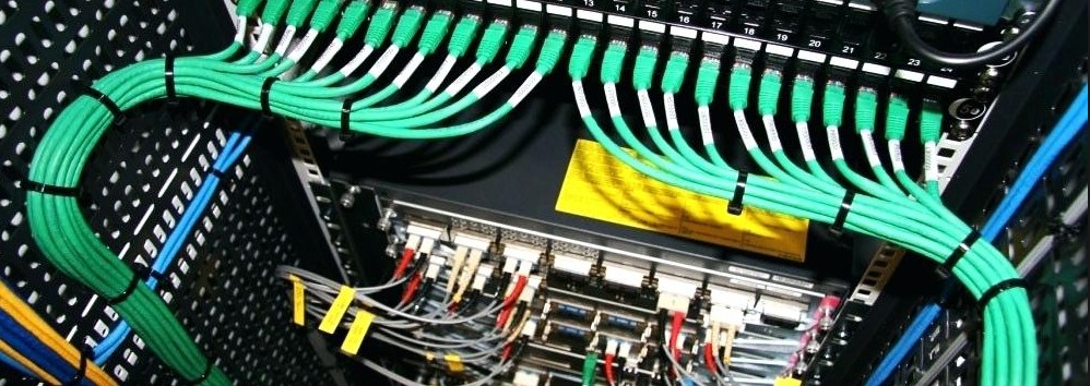 server-rack-vs-cabinet-server-racks-cables